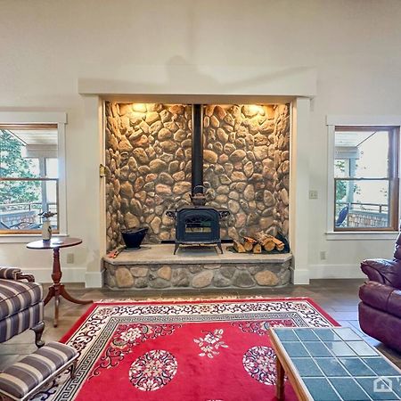 Duck Creek Village Summit Pines Hideaway - Amazing Mountain Views!ヴィラ エクステリア 写真